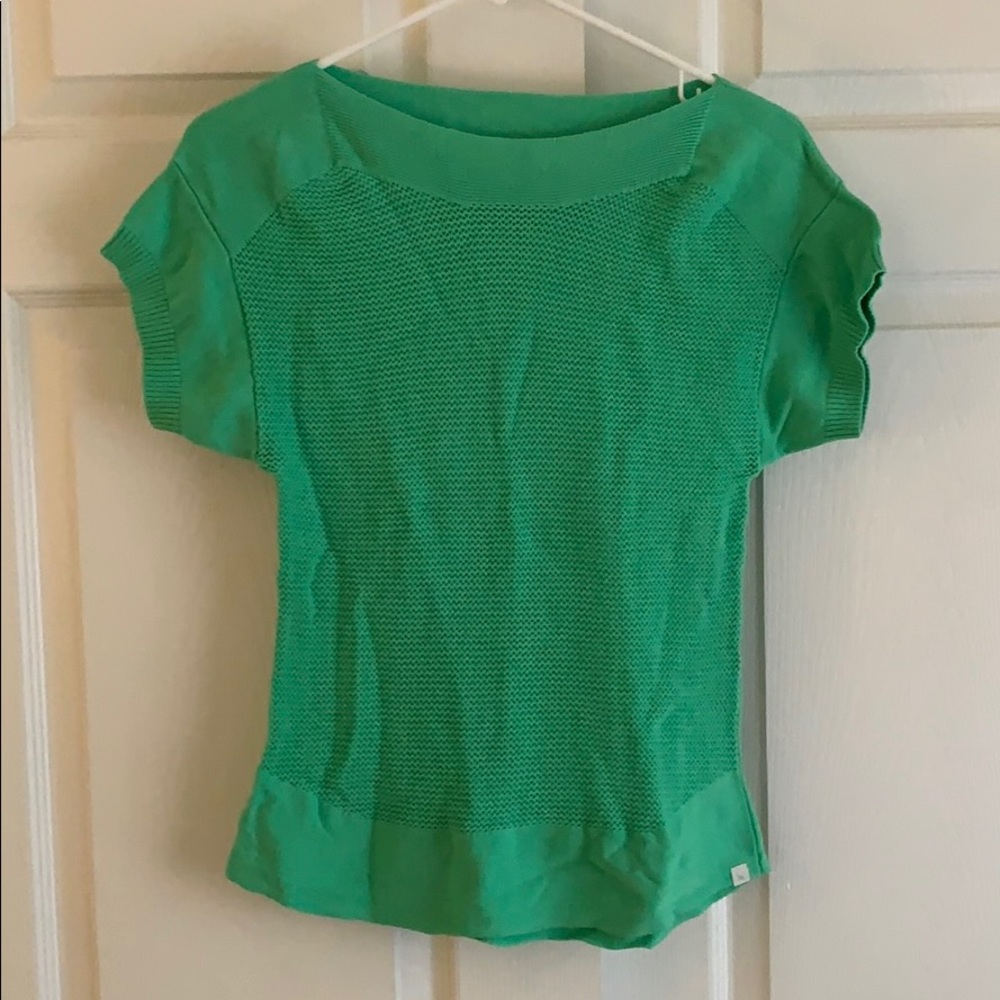 Lightweight, cropped sleeved Eddie Bauer Shirt - Picture 1 of 5